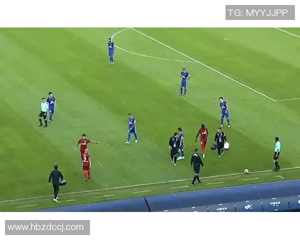 深圳羽毛球队在世界杯预选赛中以76分领跑积分榜展现强劲实力